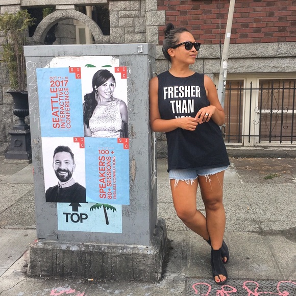 Meet your Posher, Jess! - Picture 7 of 8